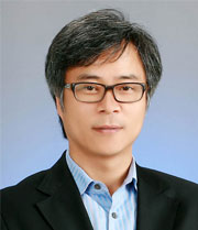 이사장 윤철희